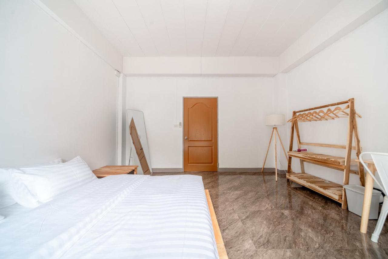 Socialer Coliving & Coworking Space Чіангмай Екстер'єр фото