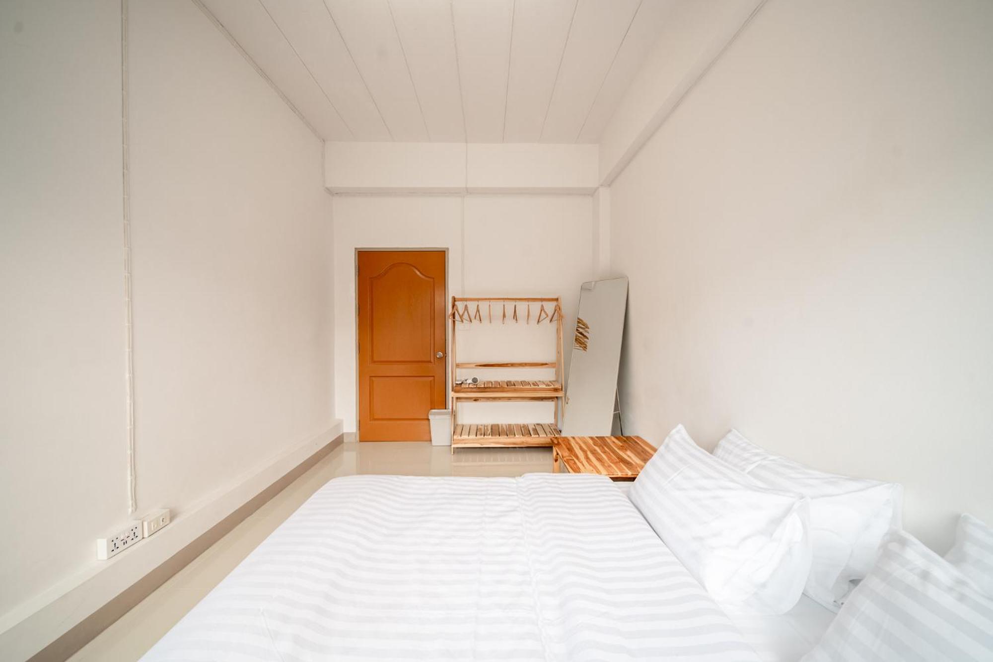 Socialer Coliving & Coworking Space Чіангмай Екстер'єр фото
