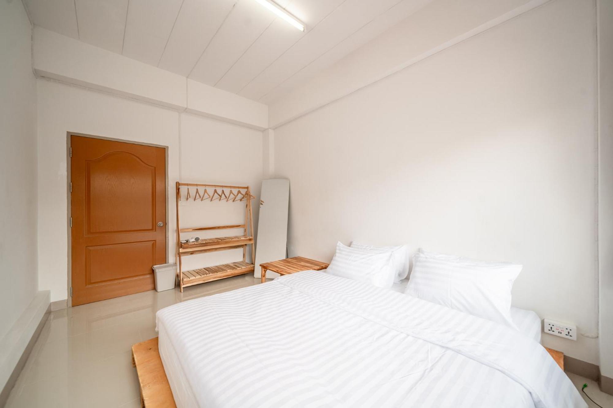 Socialer Coliving & Coworking Space Чіангмай Екстер'єр фото
